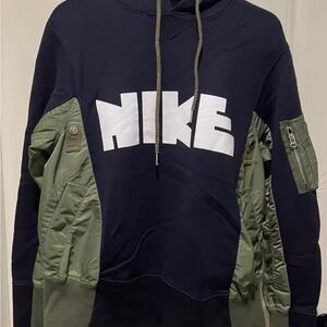 Sacai Men's Black and Green Hoodie